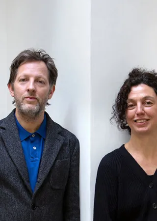 WALKABOUT con l'artista internazionale Claire Fontaine